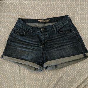 Boyfriend fit shorts
